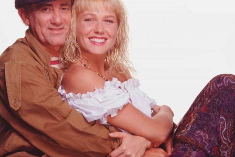 https://webradioparacuru.com/uploads/news/Xuxa faz homenagem a Renato Aragão no dia do aniversário dele