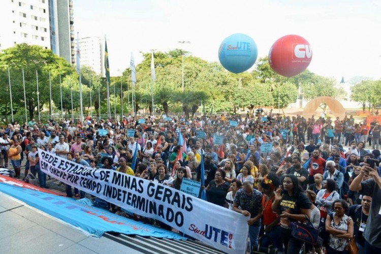 https://webradioparacuru.com/uploads/news/Trabalhadores da educação estadual de MG entram em greve a partir de terça-feira