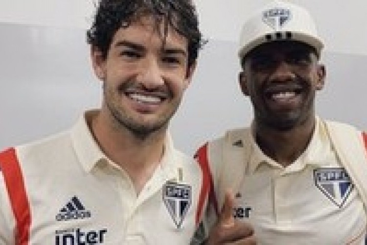 https://webradioparacuru.com/uploads/news/Cuca comemora boa arrancada do São Paulo e descarta Alexandre Pato atuando pelo lado do campo