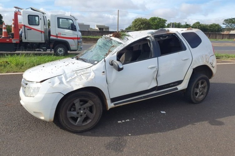 https://webradioparacuru.com/uploads/news/Carro capota e deixa feridos na BR-153 em Bady Bassitt - SP
