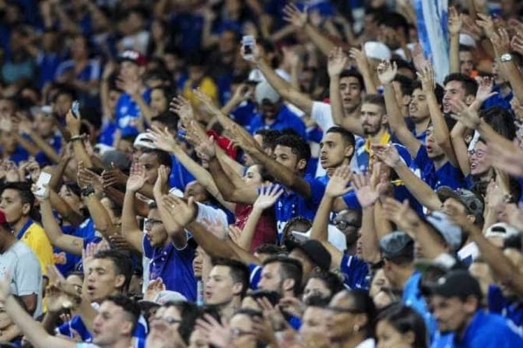 https://webradioparacuru.com/uploads/news/Adilson contesta indicações e defende seus contratados no Cruzeiro