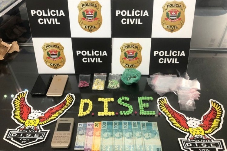 https://webradioparacuru.com/uploads/news/Rapaz é preso após ser flagrado com comprimidos de ecstasy em Jales
