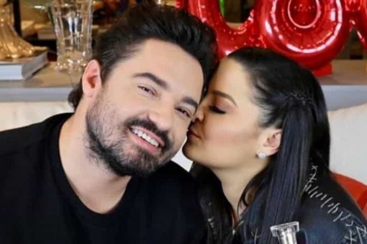 https://webradioparacuru.com/uploads/news/Maiara e Fernando são flagrados aos beijos após término