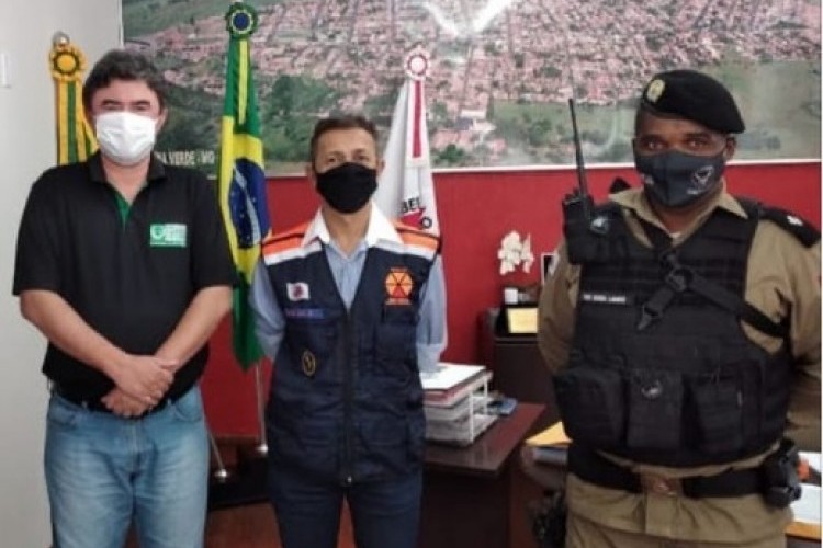 https://webradioparacuru.com/uploads/news/Campina Verde: Polícia Militar e autoridades se reúnem para criação da Coordenadoria Municipal de Defesa Civil