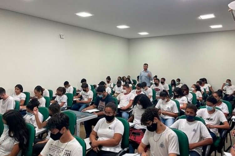 https://webradioparacuru.com/uploads/news/Iturama: 1ª turma da Guarda Mirim estuda conhecimentos gerais, institucionais e bancários