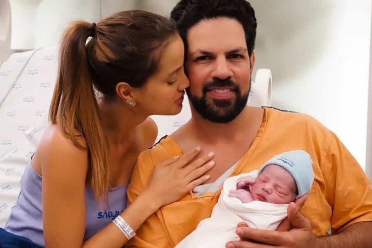 https://webradioparacuru.com/uploads/news/Nasce primeiro filho de Sorocaba e Biah Rodrigues