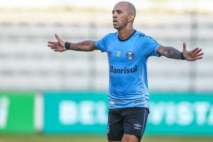 https://webradioparacuru.com/uploads/news/Grêmio faz acordo e anuncia rescisão do contrato de Tardelli