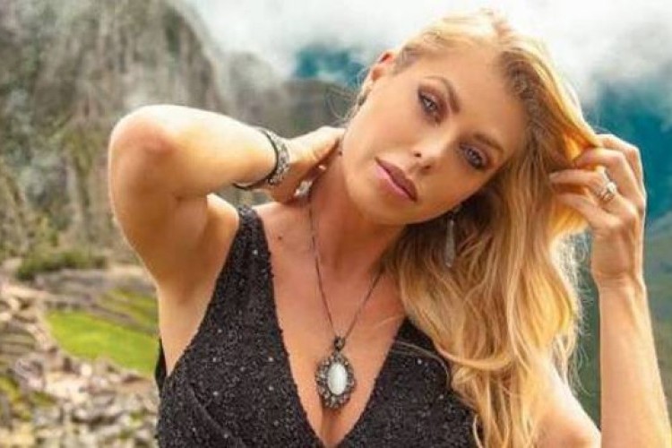 https://webradioparacuru.com/uploads/news/Modelo Caroline Bittencourt está desaparecida no litoral de SP