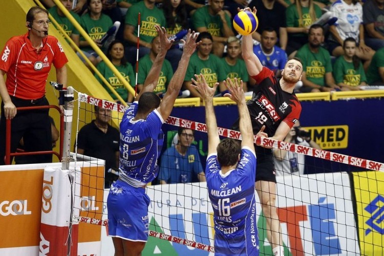 https://webradioparacuru.com/uploads/news/Covid-19 - Superliga Masculina segue paralisada por mais 30 dias